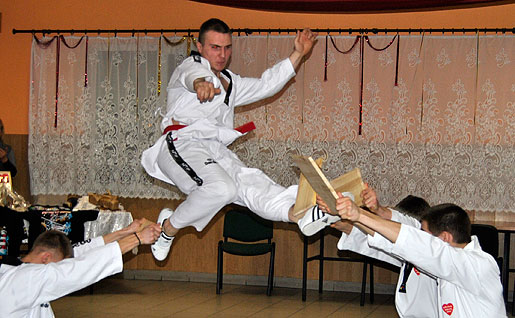 Pokaz Taekwondo na WOŚP w Dąbrowie Chełmińskiej 2